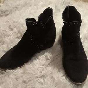 Chinese laundry black booties